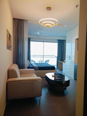 Luxurious suite with city view with The lockwoods